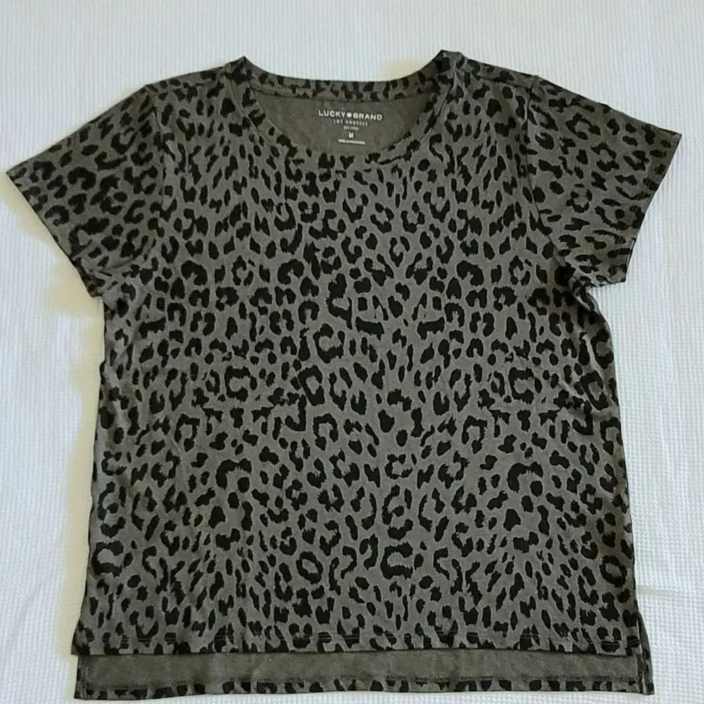 Lucky🍀 Brand Leopard🐆 Print Top